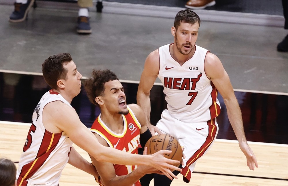 穆古鲁扎迎来十二赛季高光表现，热火球迷沸腾！(穆古鲁扎颜值)