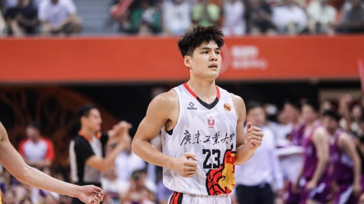 国际比赛日广州队调整名单以备NBA季后赛,临场应变环节打磨,更衣室稳定,控场能力受关注的简单介绍 国际比赛日广州队调整名单以备NBA季后赛,临场应变环节打磨,更衣室稳定,控场能力受关注的简单介绍