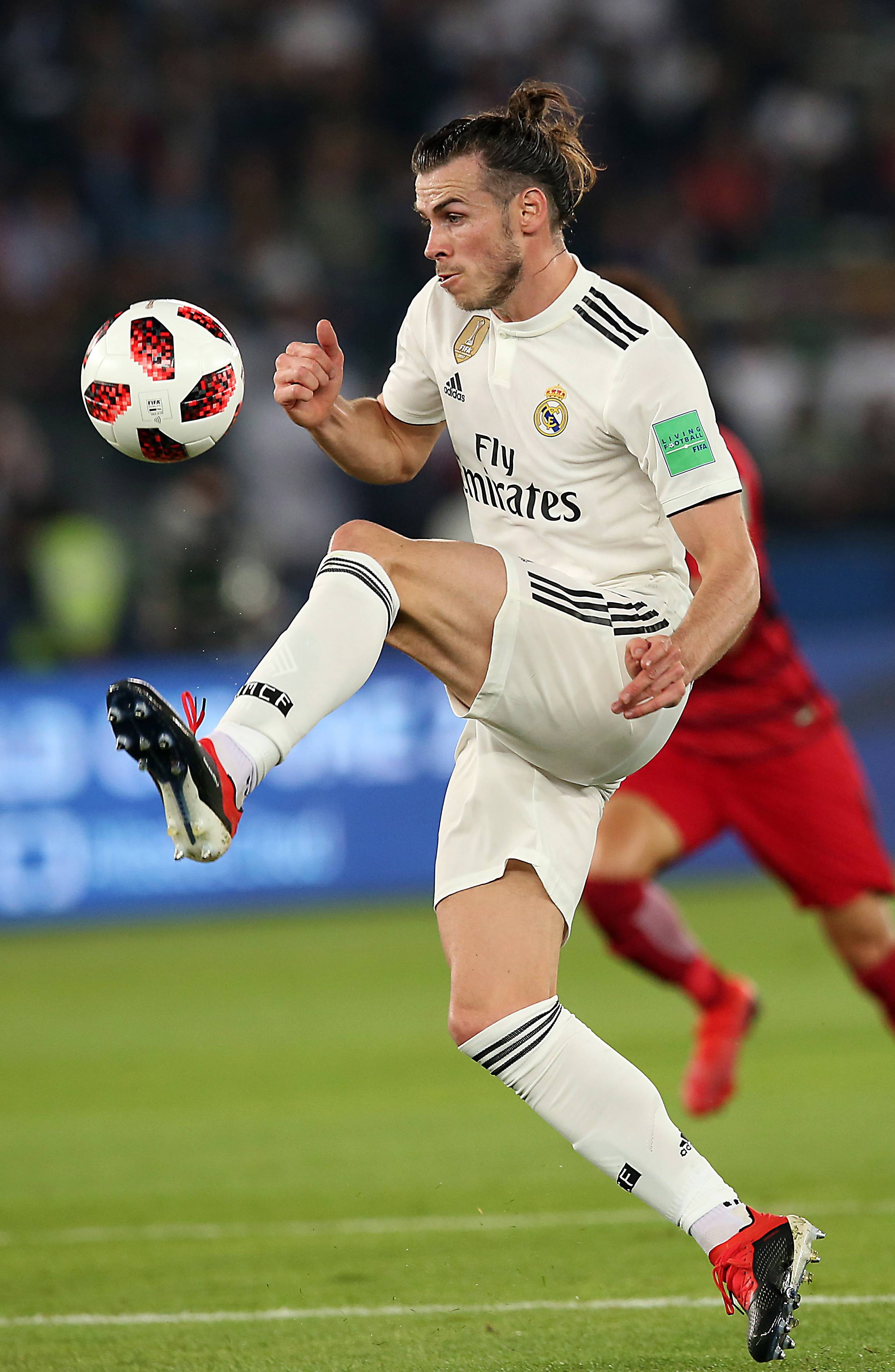 今晚体能课后，皇家马德里再遭质疑备战足总杯，媒体盛赞，年轻球员得到机会的简单介绍