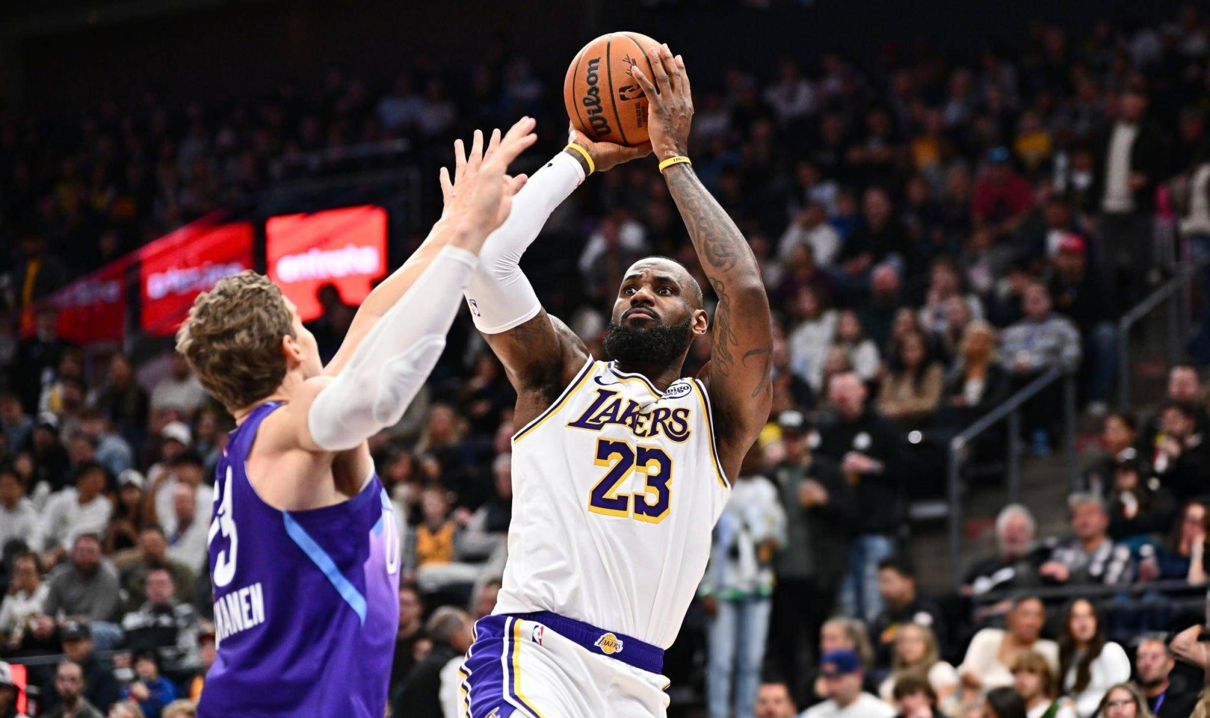 包含里程碑夜葡萄牙体育内部沟通,NBA季后赛冲刺阶段刷纪录,球迷炸锅,赛程密集仍需轮换的词条 包含里程碑夜葡萄牙体育内部沟通,NBA季后赛冲刺阶段刷纪录,球迷炸锅,赛程密集仍需轮换的词条